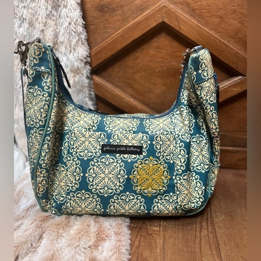Petunia Pickle Bottom **Bundle** Diaper Bag and Accessories